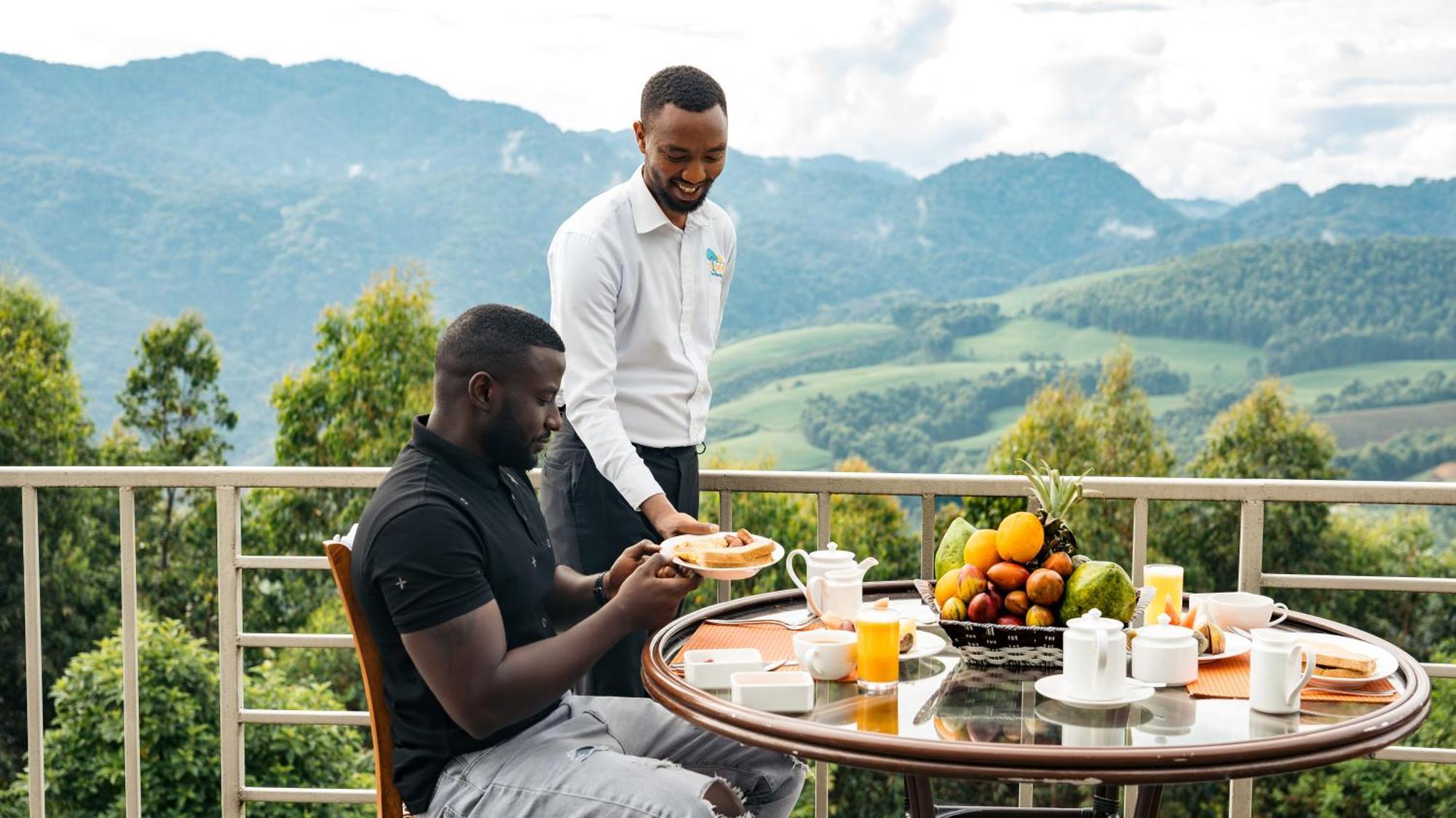 Nyungwe Top View Hill Hotel Гисеньи Экстерьер фото